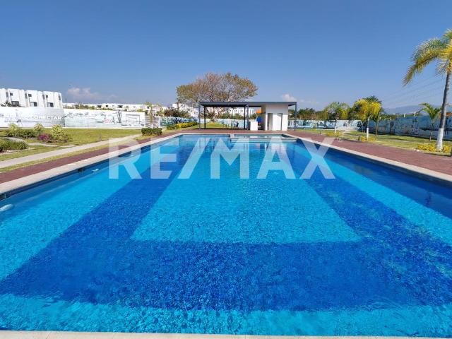Venta de casa en condominio, Fracc. Santa Fe, Xochitepec, Morelos. Clave 5998
