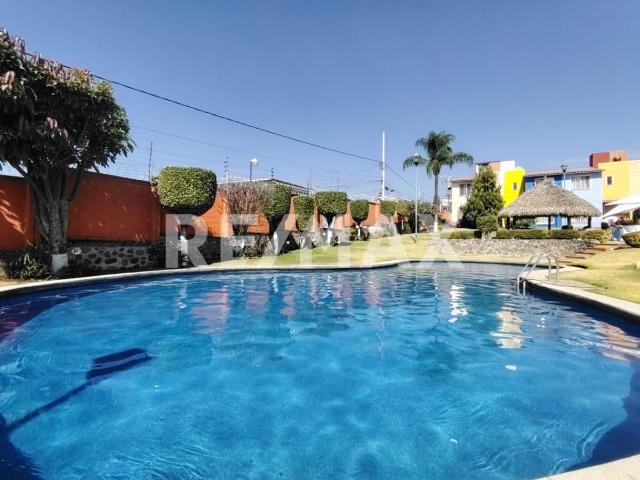 Venta de casa en condominio, Lomas Tzompantle, Cuernavaca, Morelos. Clave 5558