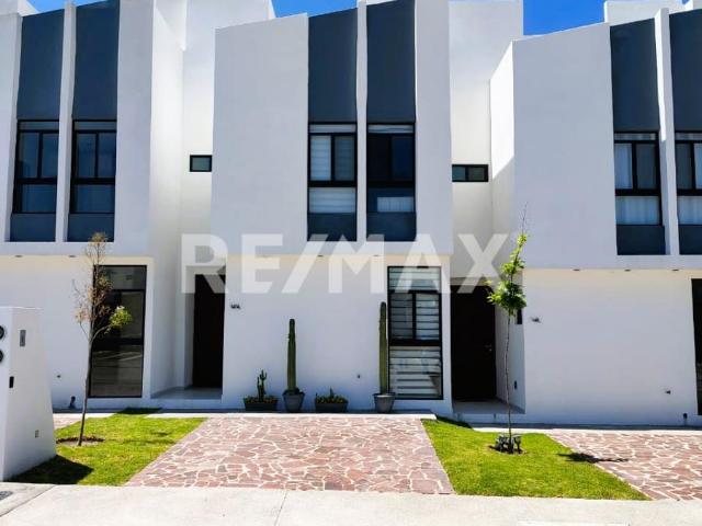 Venta de casa en Condominio PIIXAN Distrio Balvanera, Guanajuato, Gto