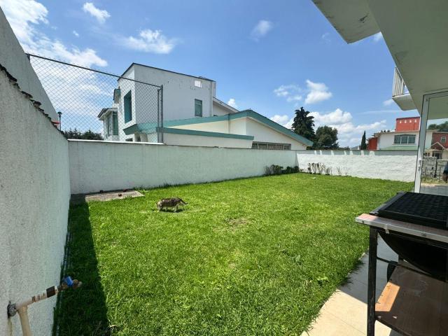 Venta de casa en condominio Quinta las Mercedes