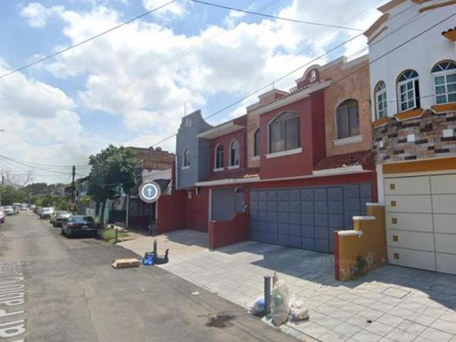 VENTA DE CASA EN CONSTITUCIÓN ZAPOPAN JALISCO