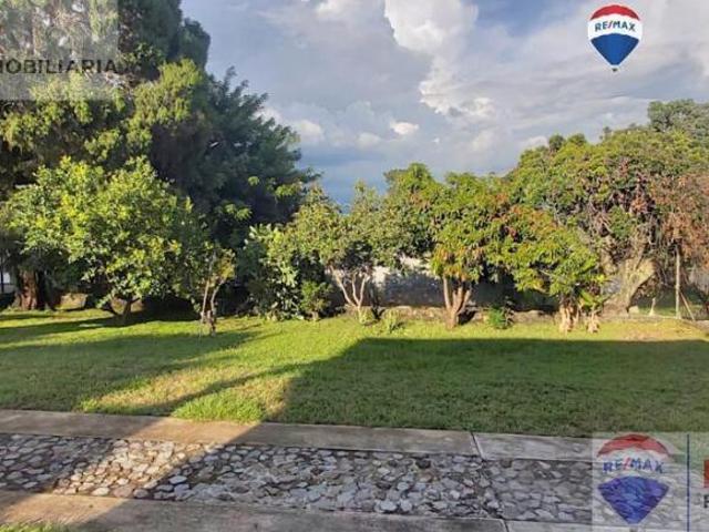 Venta de casa en el norte de Cuernavaca, Lomas Tzompantle, Cuernavaca…Clave 3638