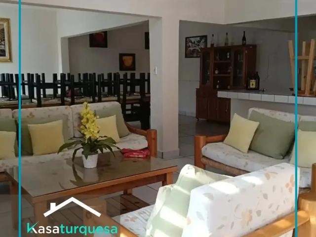 VENTA DE CASA EN EL CENTRO DE TONATICO CON EXCELENTE UBICACIÓN