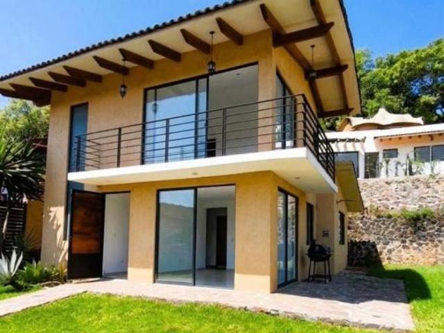 Venta de casa en el Centro de Valle de Bravo