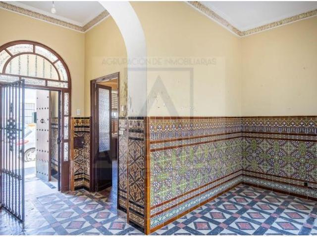 Venta de casa en el centro de Camas Sevilla