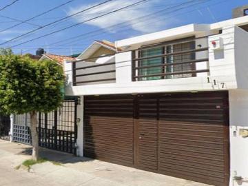 VENTA DE CASA EN EL CONDADO PLUS LEON DE LOS ALDAMA