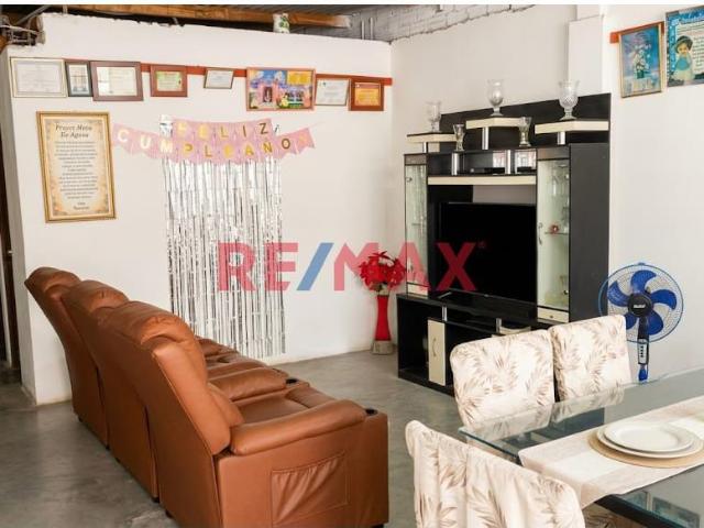 Venta De Casa En El Distrito De Ancon Mz N Lte 23 149M2