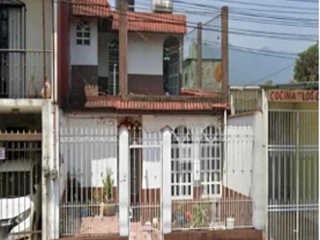 Venta de Casa en el Espinal Orizaba Veracruz con Tres Recámaras y Accesibilidad para Todos