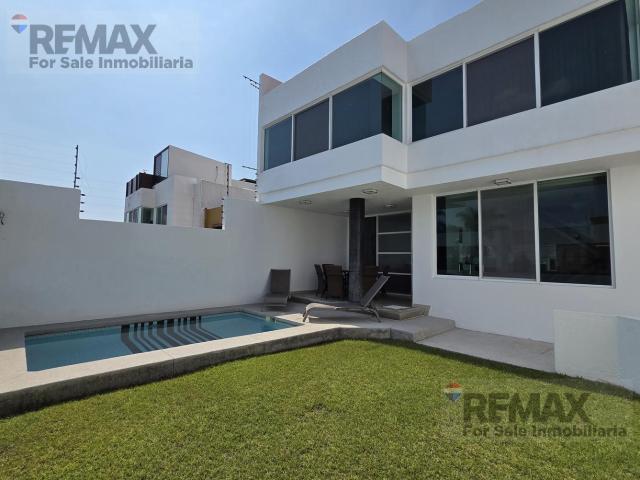 Venta de casa en el Fracc. Jardines de Ahuatl?n, Cuernavaca, Morelos?Clave 5981