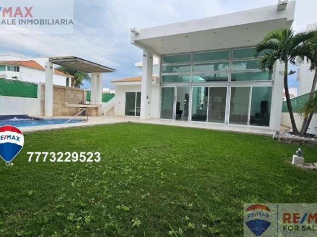 Venta de casa en el Fracc. Lomas de Cocoyoc, Morelos…Clave 4658