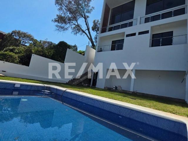 Venta de casa en el Fracc. Lomas Tetela, Cuernavaca, Morelos. Clave 5980