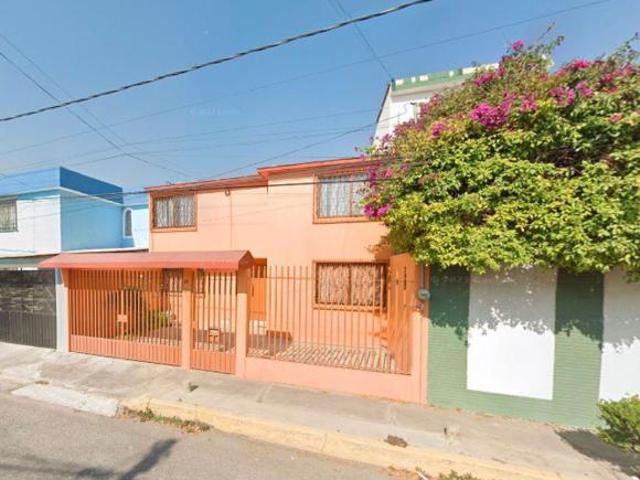 VENTA DE CASA EN EL FRACCIONAMIENTO BOSQUES DE ECATEPEC, MUNICIPIO ECATEPEC DE MORELOS, EDO MEX