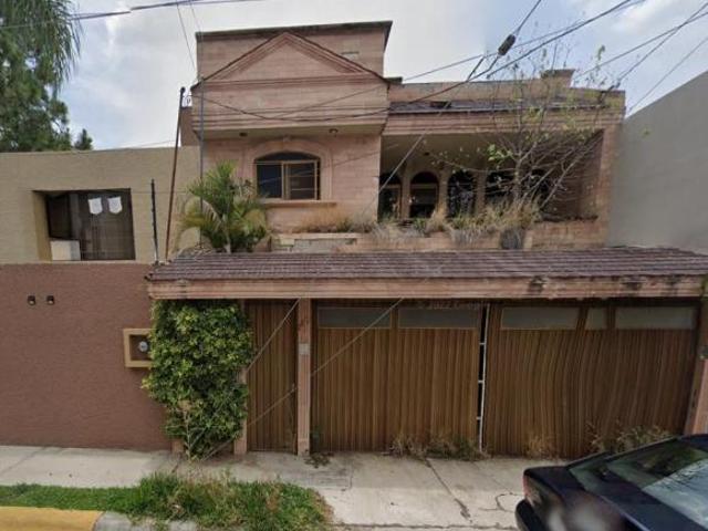 VENTA DE CASA EN EL FRACCIONAMIENTO LOS LAURELES ZAMORA HIDALGO MICHOACAN
