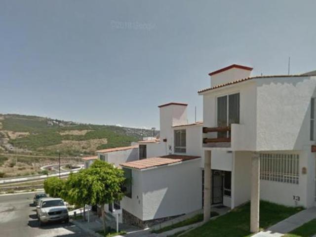 VENTA DE CASA EN EL FRACCIONAMIENTO MISION MARIANA II CANDILES