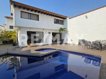 Venta de casa en el Fraccionamiento San Jerónimo, Cuernavaca, Morelos. Clave 5753