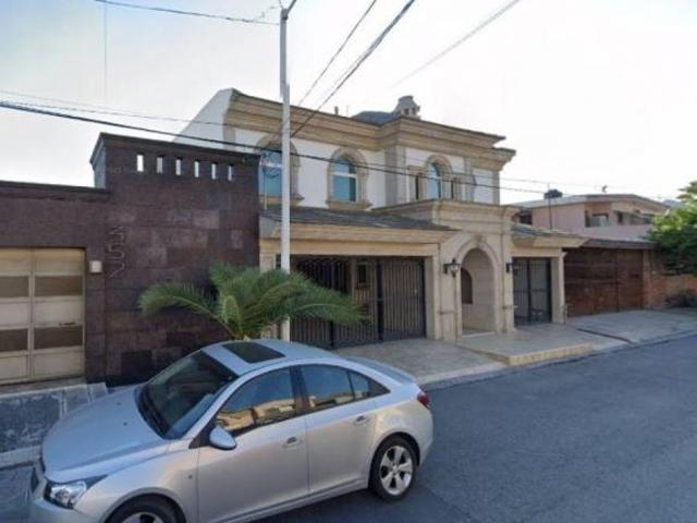 VENTA DE CASA EN EL ROBLE, SAN NICOLAS DE LOS GARZA NUEVO LEON