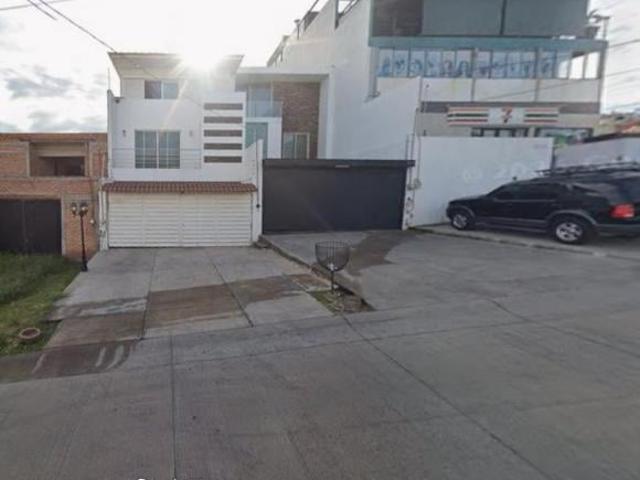 VENTA DE CASA EN, EL TAPATIO CALLE BATALLA DE ZACATECAS SAN PEDRO TLAQUEAQUE JAL