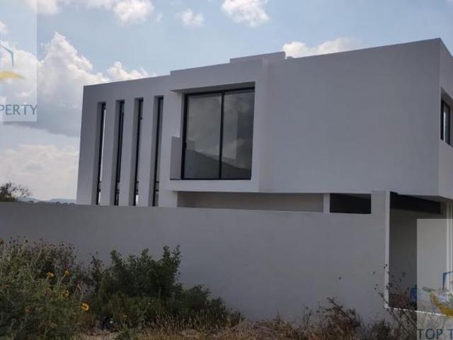 Venta de Casa en Encinos Residencial 202.6 m2