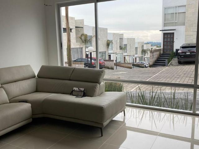Venta de Casa en Esp?ritu Santo, con excelente ubicacion de 3 recamaras