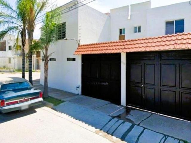 VENTA DE CASA EN FRACC CONDADO PLUS, LEÓN, GUANAJUATO