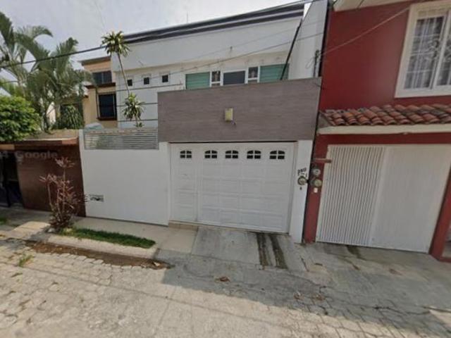 VENTA DE CASA EN FRACC. LA HERRADURA, TUXTLA GUTIERREZ, CHIAPAS