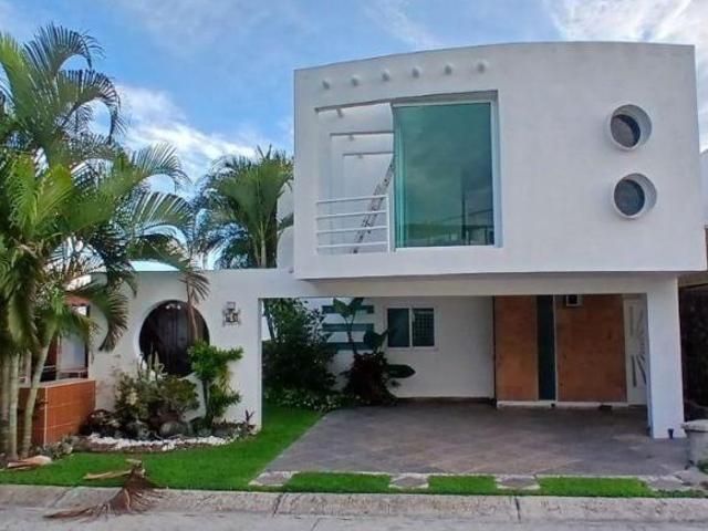VENTA DE CASA EN FRACC SITIO DEL SOL CUAUTLA