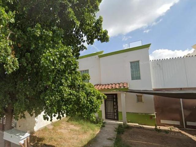 VENTA DE CASA EN FRACCIONAMIENTO VALLE ALTO CULIACAN SINALOA