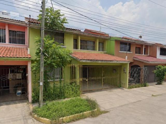 VENTA DE CASA EN FRACCIONAMIENTO CARRIZAL, VILLAHERMOSA, TABASCO