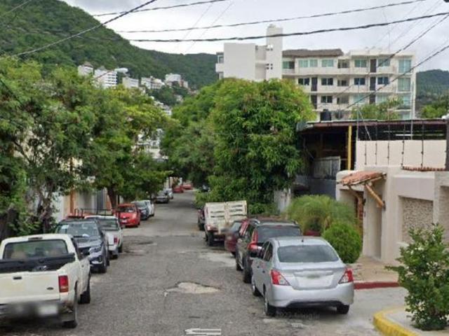 VENTA DE CASA EN FRACCIONAMIENTO COSTA AZUL, ACAPULCO, GUERRERO