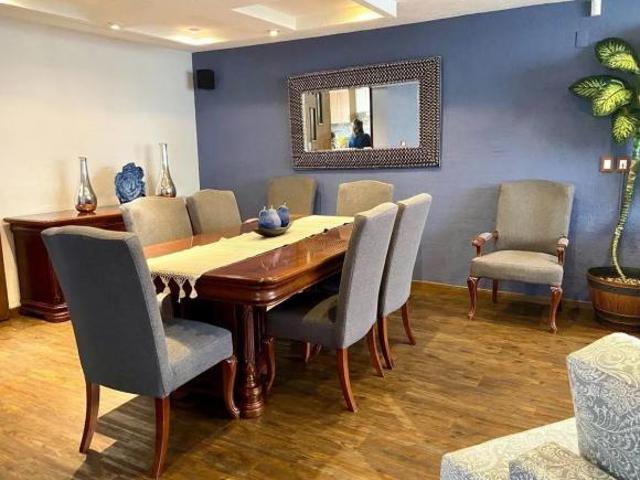 Venta de Casa en Fraccionamiento Emperadores, Lomas Verdes Praderas de San Mateo