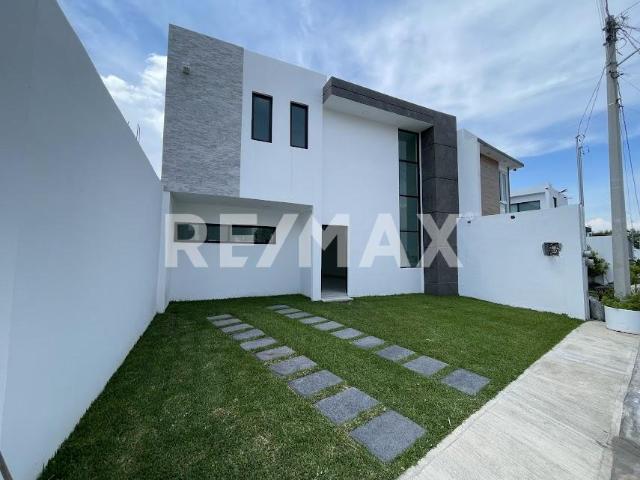 Venta de Casa en Fraccionamiento en Oaxtepec