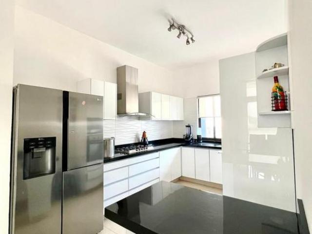 VENTA DE CASA EN FRACCIONAMIENTO LAS FINCAS, JIUTEPEC