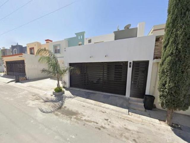 VENTA DE CASA EN FRACCIONAMIENTO LAS LOMAS, NUEVO LEON