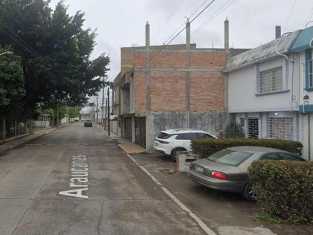 VENTA DE CASA EN FRACCIONAMIENTO LOOS LAURELES POZA RICA VERACRUZ