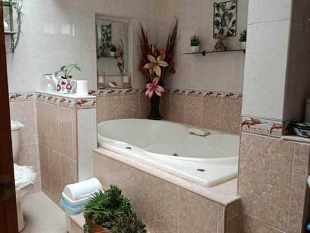 VENTA DE CASA EN FRACCIONAMIENTO LOS SABINOS