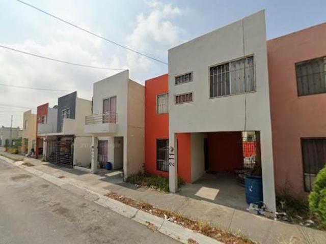 VENTA DE CASA EN FRACCIONAMIENTO RENACERES, APODACA, NUEVO LEON