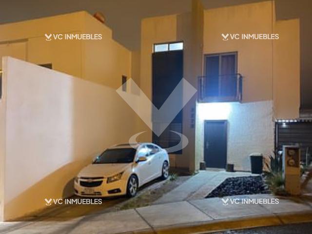 Venta de casa en Fraccionamiento Rivera Real