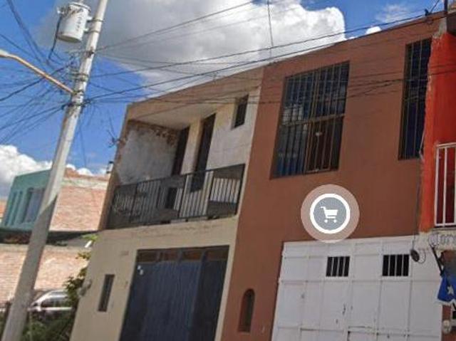 VENTA DE CASA EN FRACCIONAMIENTO SANTA ISABEL AGUASCALIENTES