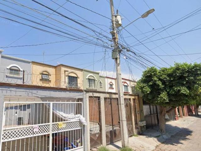 VENTA DE CASA EN FRACCIONAMIENTO SANTA MONICA 2da SECC QUERÉTARO DE ARTEAGA