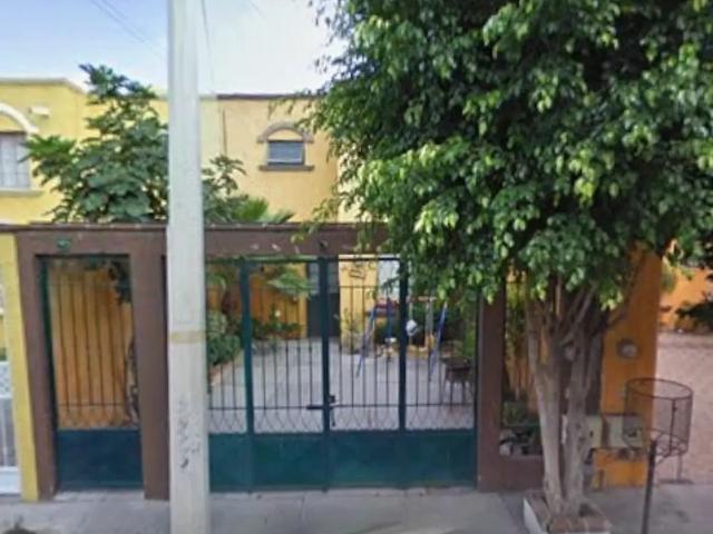 VENTA DE CASA EN FRACCIONAMIENTO SANTA MONICA EN QUERETARO