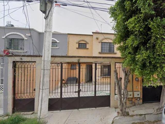 VENTA DE CASA EN FRACCIONAMIENTO SANTA MONICA SEGUNDA QUERETARO