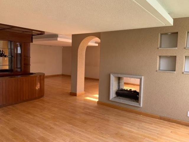 VENTA DE CASA EN FRACCIONAMIEENTO SAN CARLOS EN METEPEC
