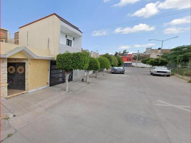 VENTA DE CASA EN GUANAJUATO COL BOSQUE DEL VALLE LEON DE LOS ALDAMA