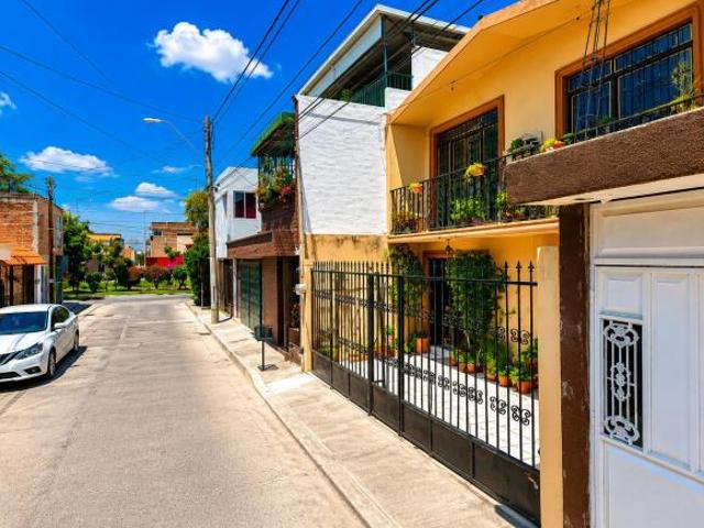 VENTA DE CASA EN GUANAJUATO COL VALLE DE SEÑORA