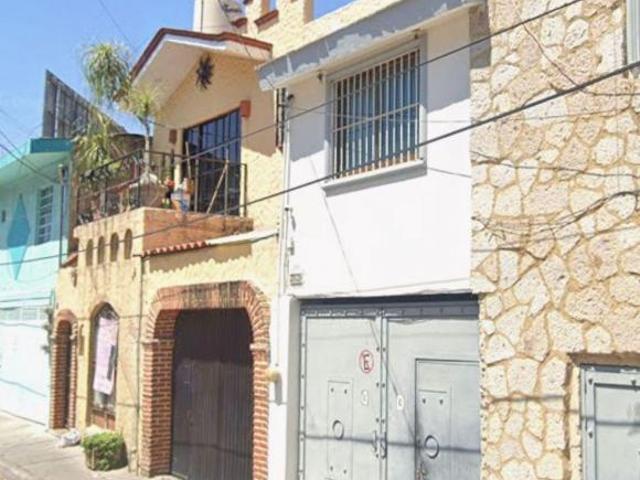 VENTA DE CASA EN GUADALAJARA COL GUADALUPANA NORTE