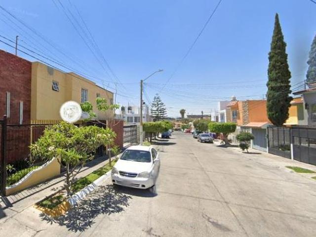 VENTA DE CASA EN GUADALAJARA JALISCO DE LA COLONIA LOMAS DE INDEPENDENCIA