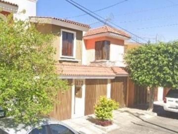 VENTA DE CASA EN GUADALAJARA JALISCO MONUMENTAL PUERTO DE TODOS LOS SANTOS