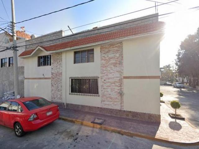 VENTA DE CASA EN GUSTAVO A. MADERO, CDMX