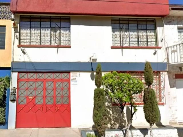 VENTA DE CASA EN GUSTAVO A. MADERO, CIUDAD DE MEXICO