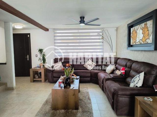 Venta de Casa en Granjas de Lomas de Guadalupe